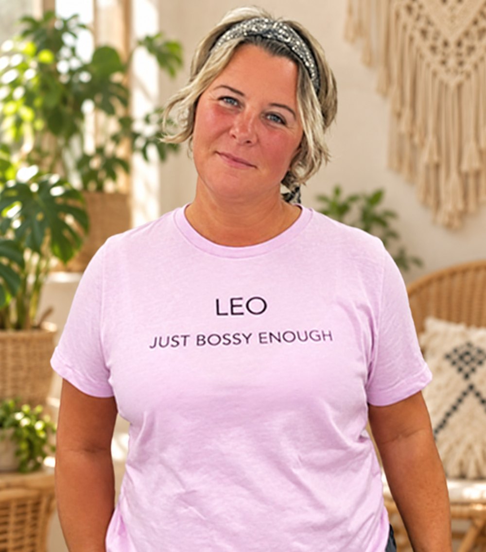 Jenny of Lip Positive Threads wearing the Leo Just Bossy Enough tee